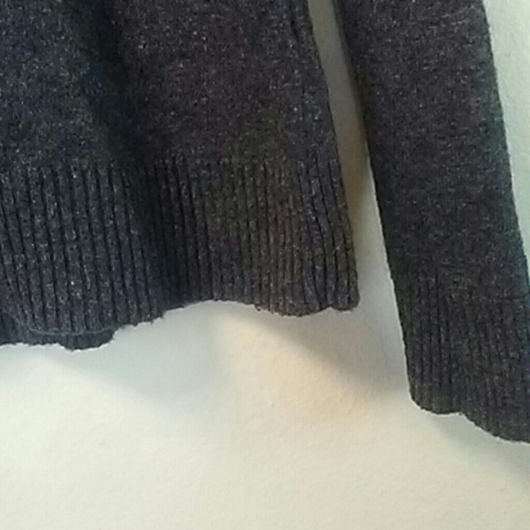 🌟 Bench Unisex Cardigan - Picture 3 of 5